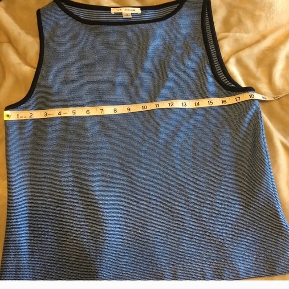 St. John knit blue shell with dark blue trim - Picture 4 of 8